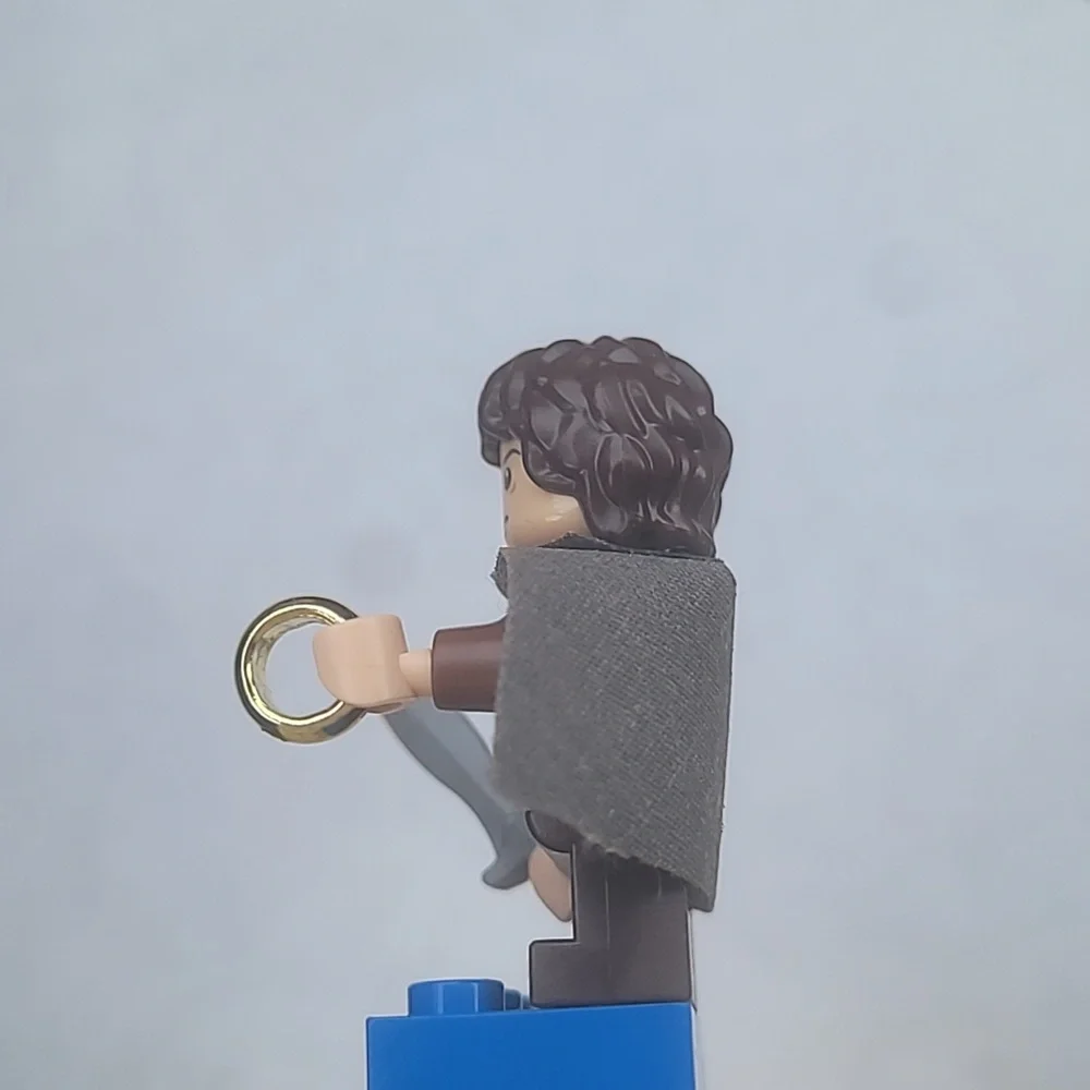 Lego Lord Of The Rings Frodo Baggins Minifigure - Picture 3 of 6